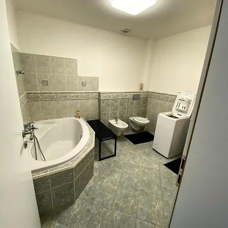 Renesance アパート